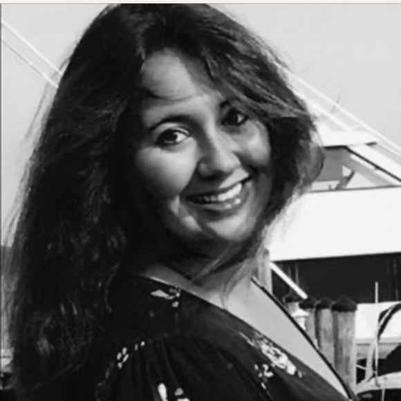 POSH AMBASSADOR ❣️ - Picture 1 of 4